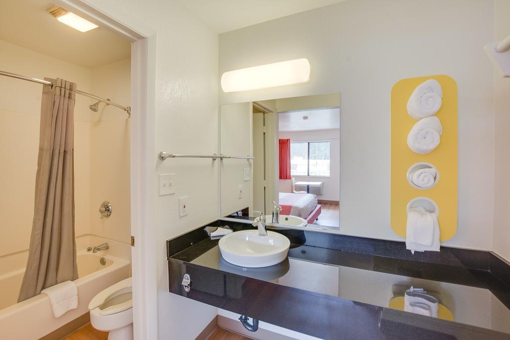 Motel 6-Columbus, Oh - West Ngoại thất bức ảnh