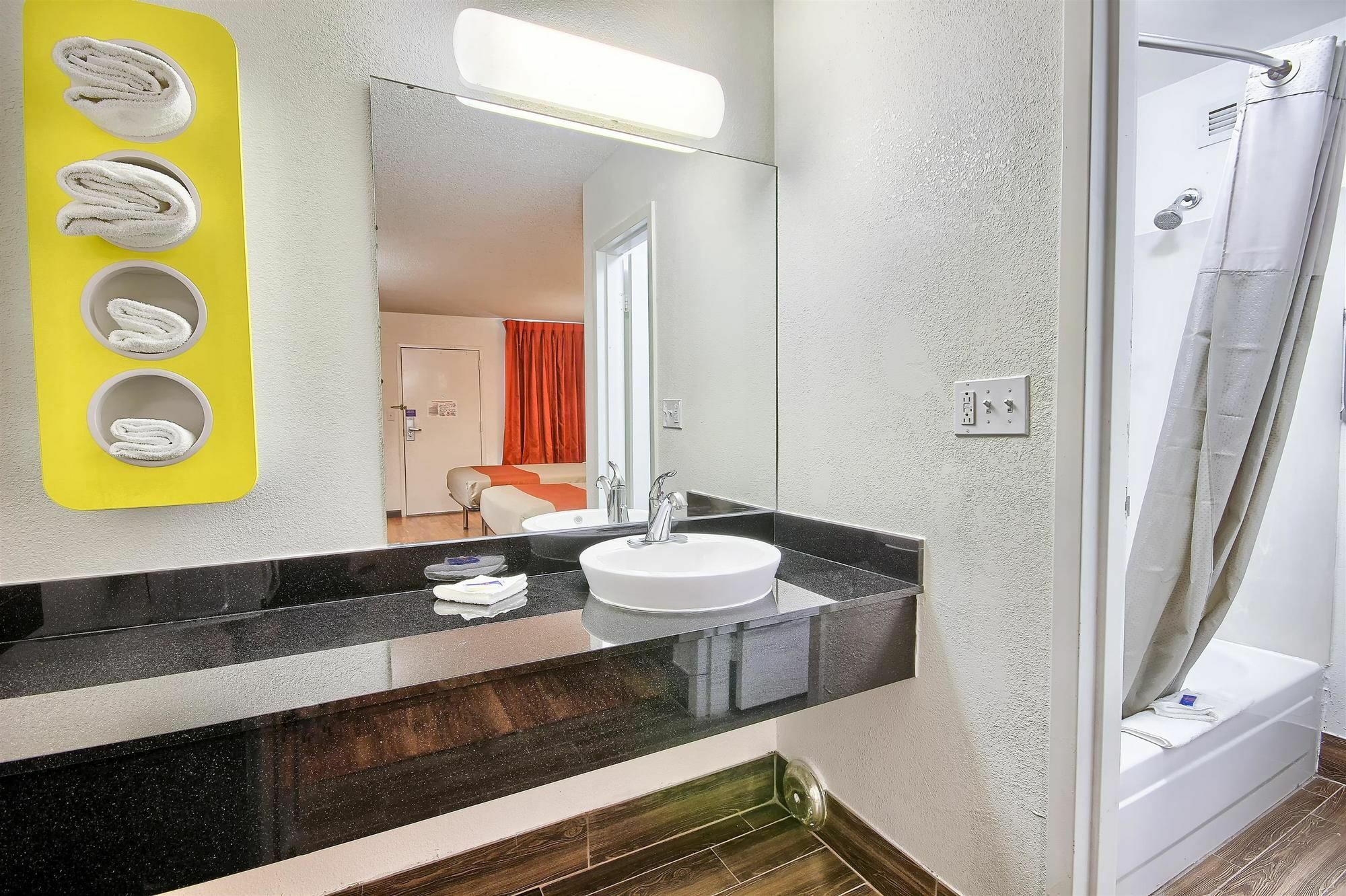 Motel 6-Columbus, Oh - West Ngoại thất bức ảnh