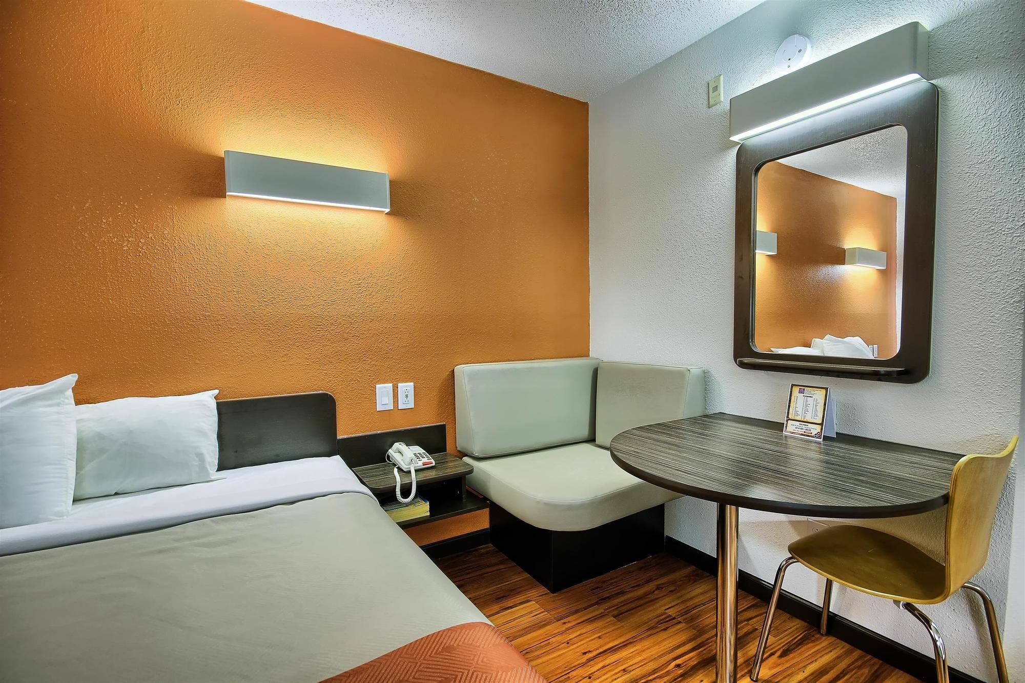 Motel 6-Columbus, Oh - West Ngoại thất bức ảnh